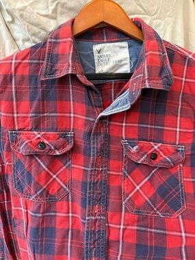 American Eagle Outfitters Red and Navy Plaid Button-Down Shirt